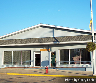 Lossing Center Building in Beaverlodge, Alberta exterior photo of building