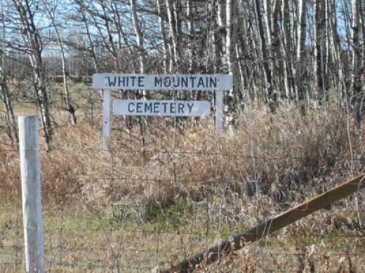 White mountain Cemetery sign