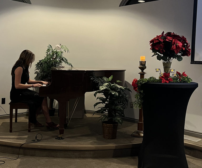 Oliver's Funeral Home Christmas Candlelight Service